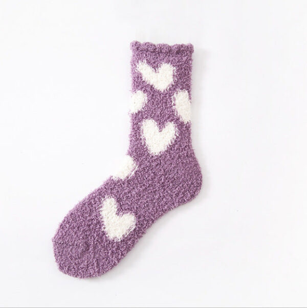 Heart matching fuzzy socks for couples - Image 7